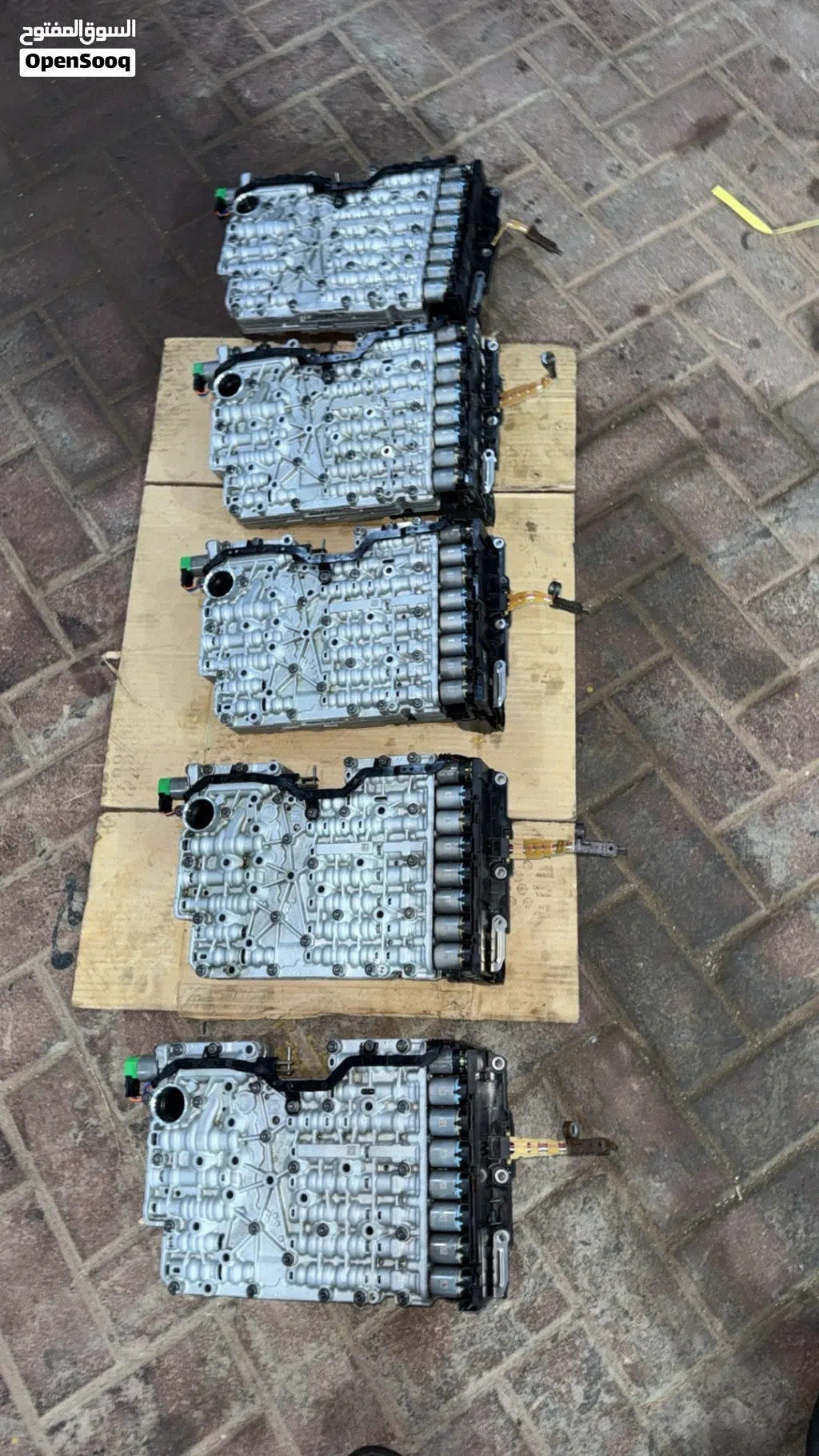 قطع غيار سيارات اختصاص جير بوكس جميع السيارات متوفر لدينا كراج فك وتركيب مع القطع
