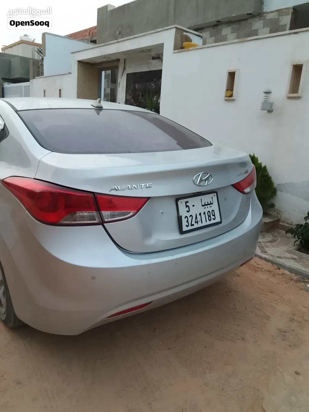 هيونداي افانتي Standard