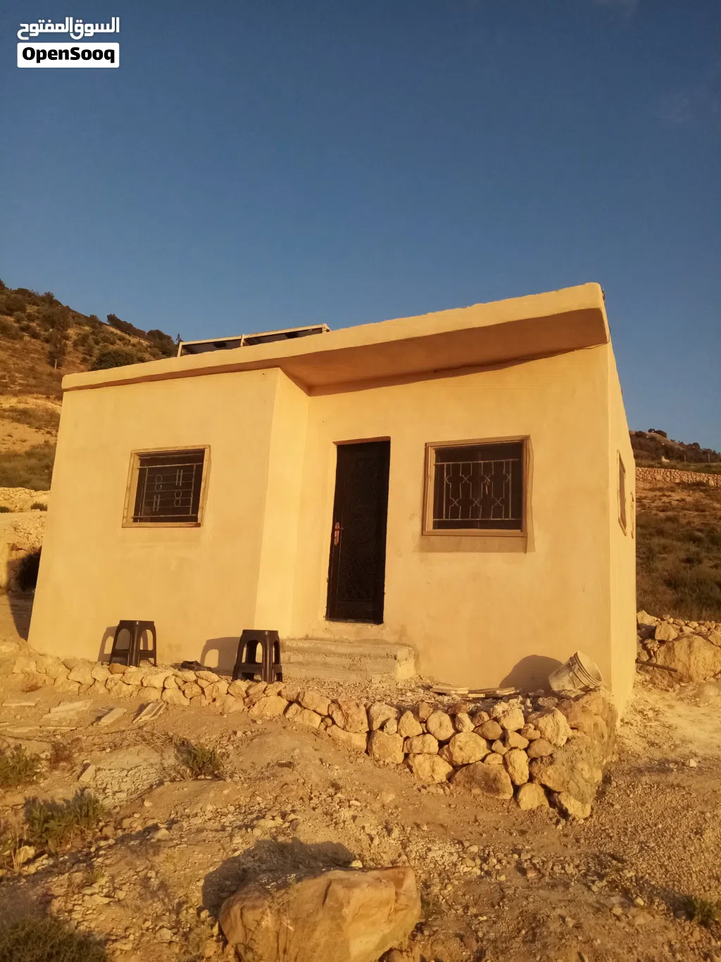 بيت ريفي للبيع