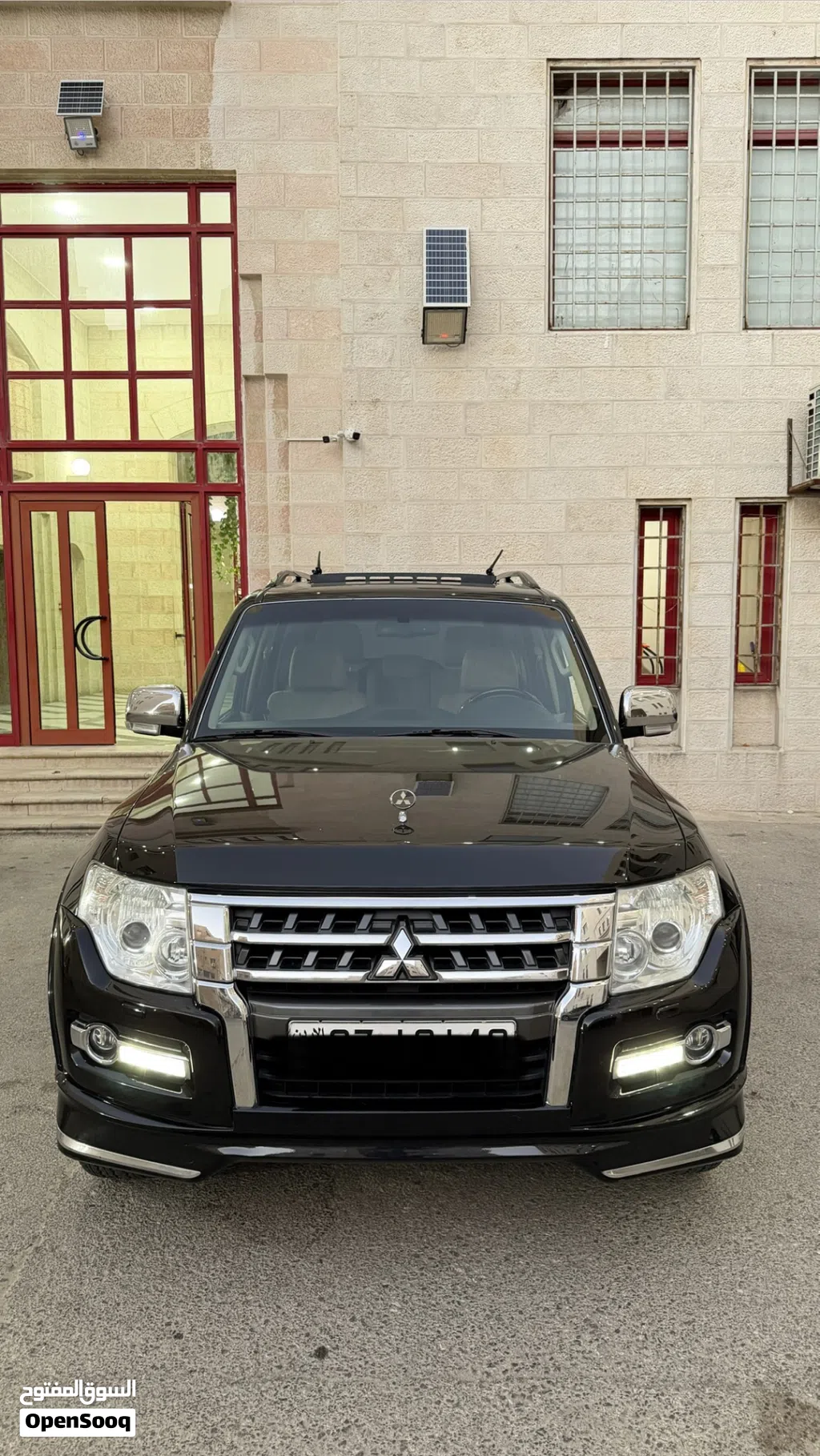 ميتسوبيشي باجيرو GLS Top