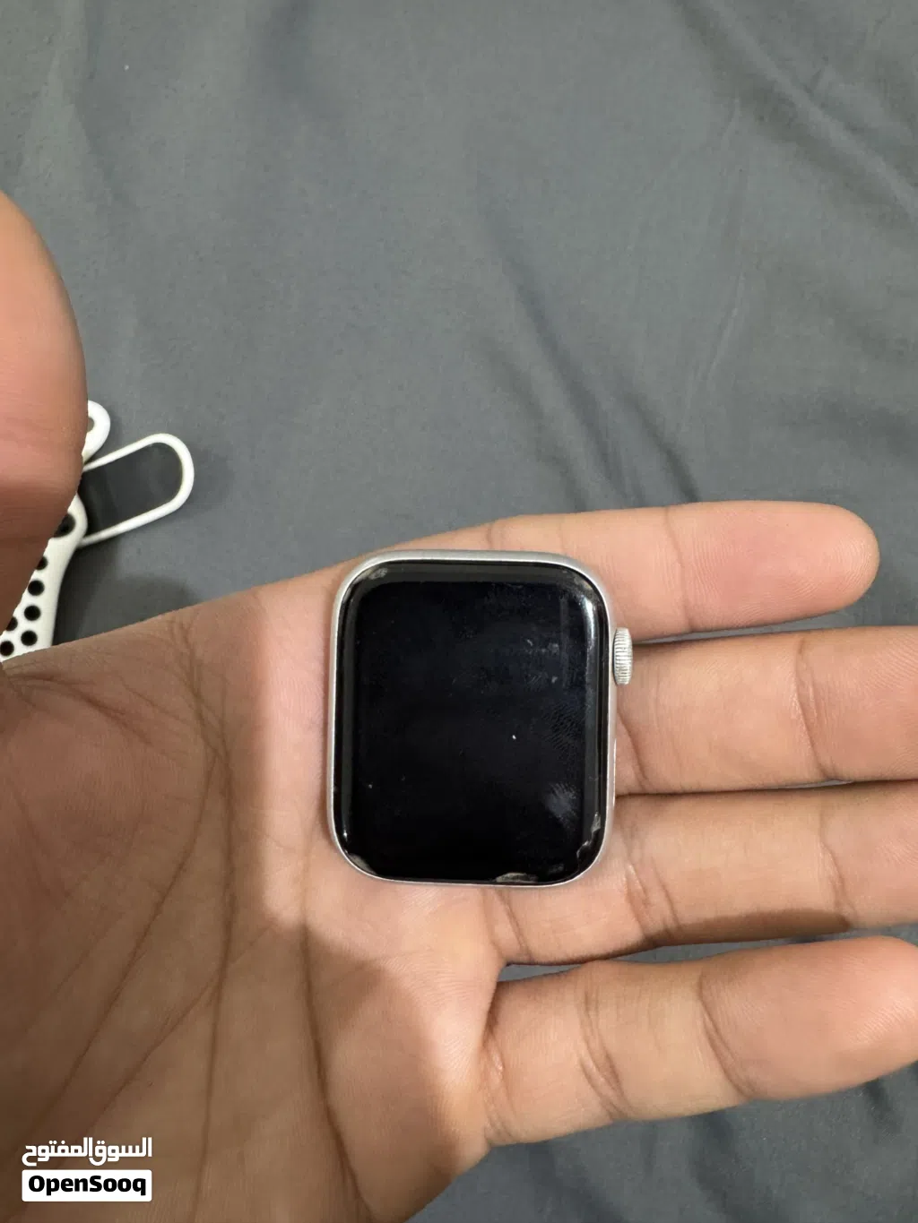 للبيع ساعة آبل SE 1gn الإصدار الأول