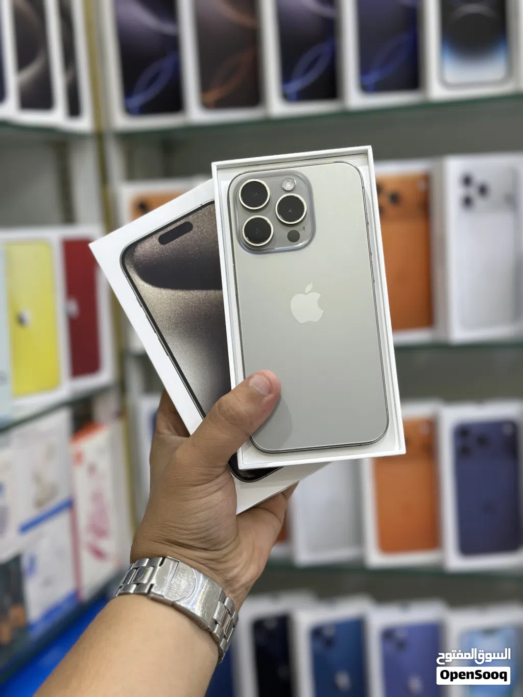 عرض خااص : iPhone 15 pro 512gb بالذاكرة العملاقة هاتف بحالة ممتازة بدون أي مشاكل مع ضمان و ملحقات