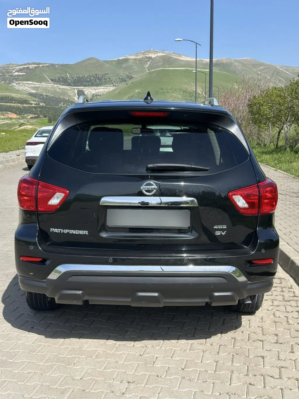 نيسان باثفايندر SV