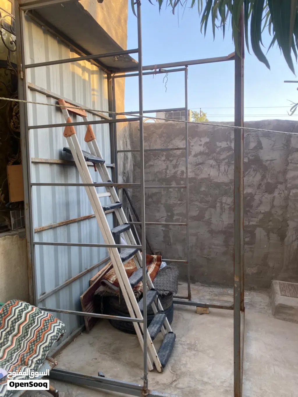 عمارية سيارة بنكو