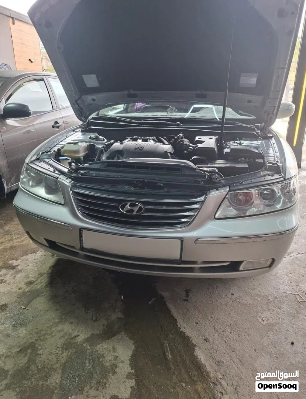 Hyundai Azera Standard