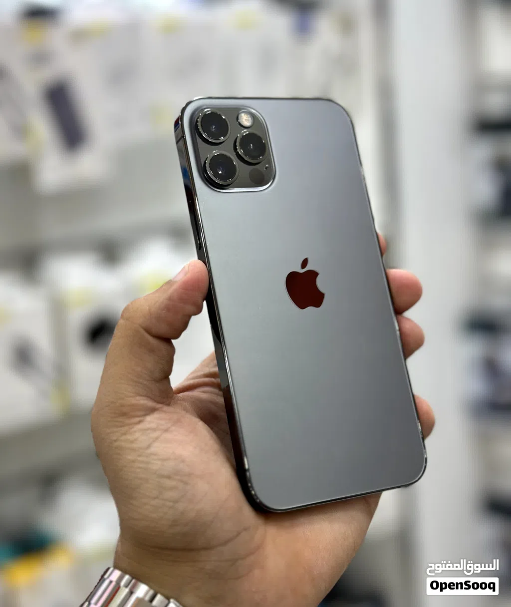 عرض خاص : iPhone 12 pro 128gb هواتف بحالة الوكالة بدون اي شموخ أو مشاكل مع ضمان و ملحقات