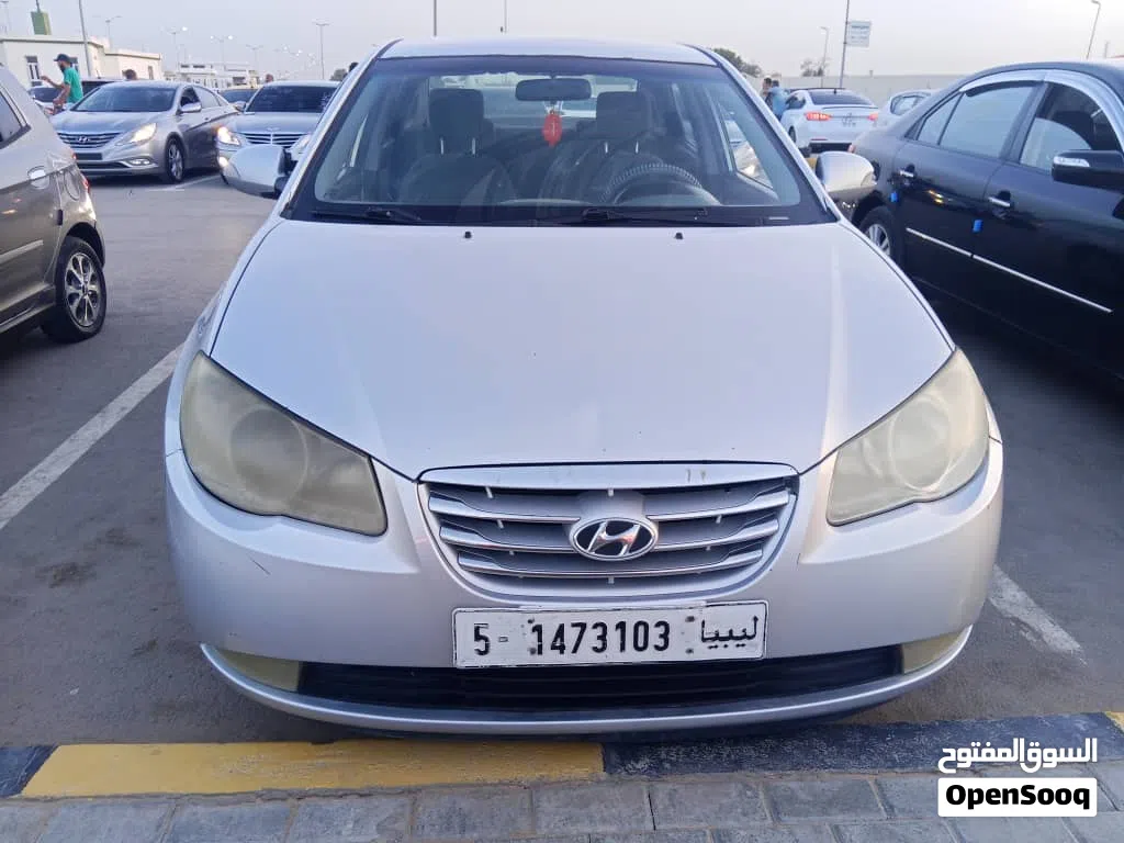Hyundai Avante Limited