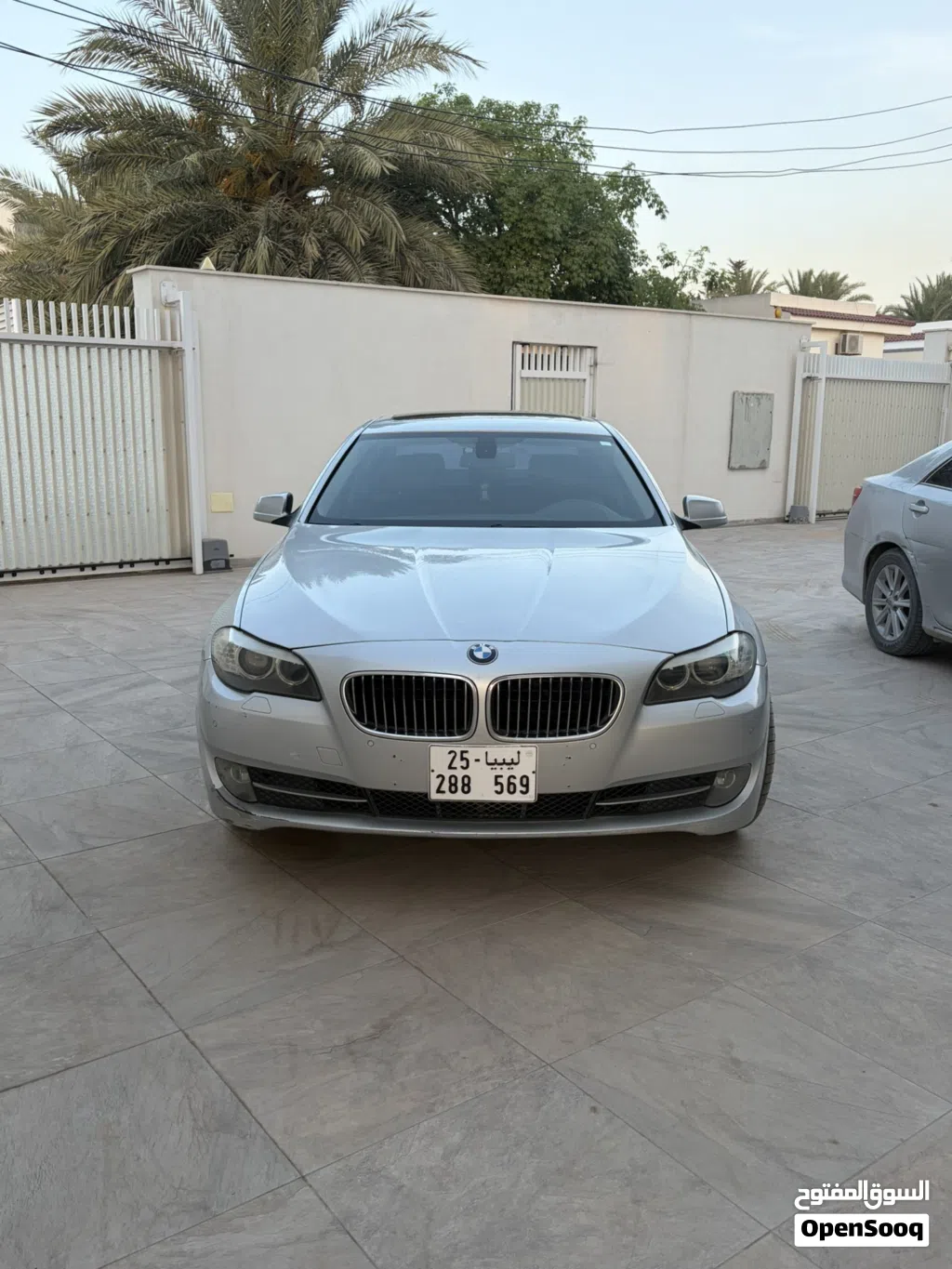 بي ام دبليو الفئة 5 528