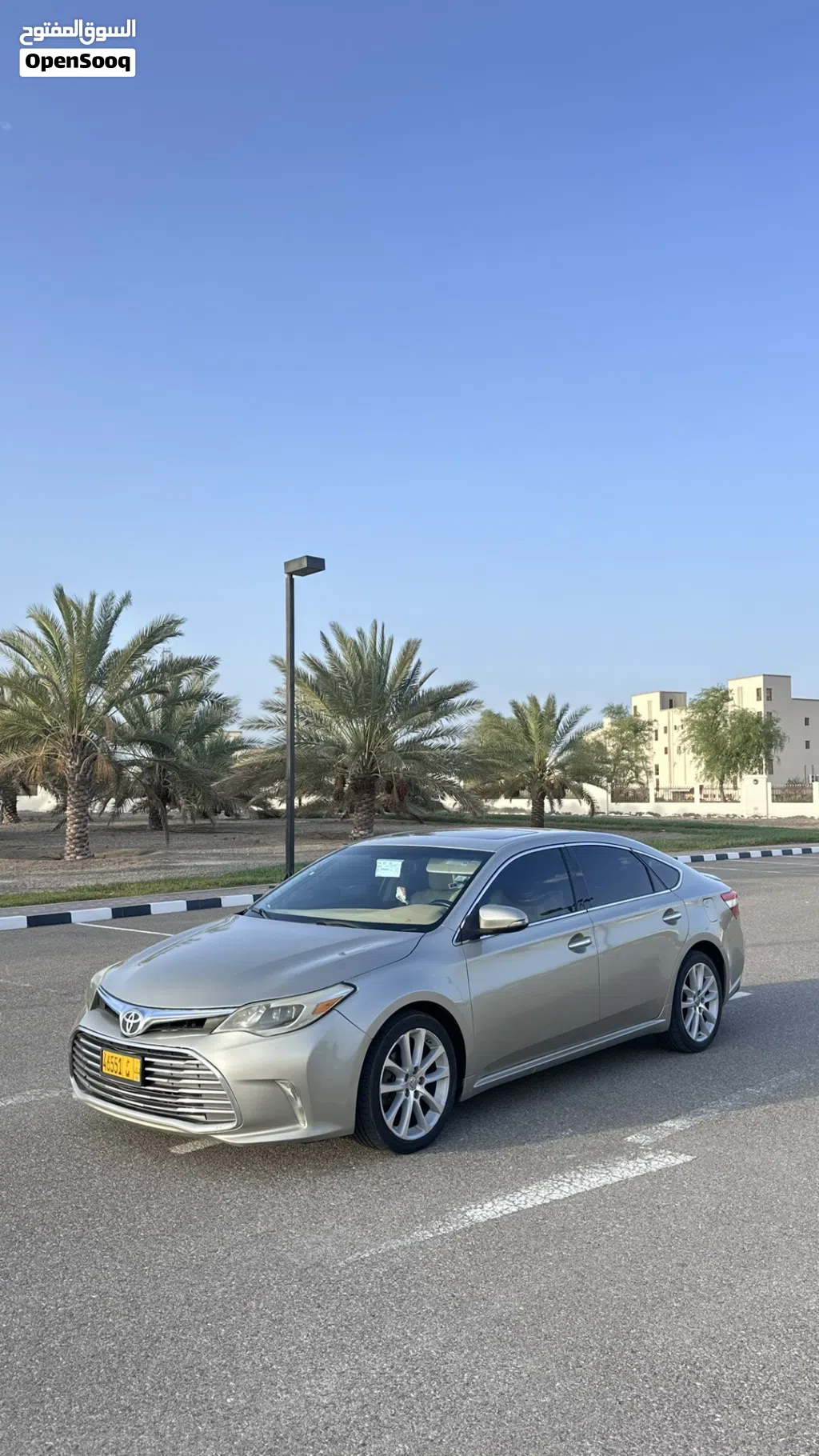 تويوتا افالون XLE
