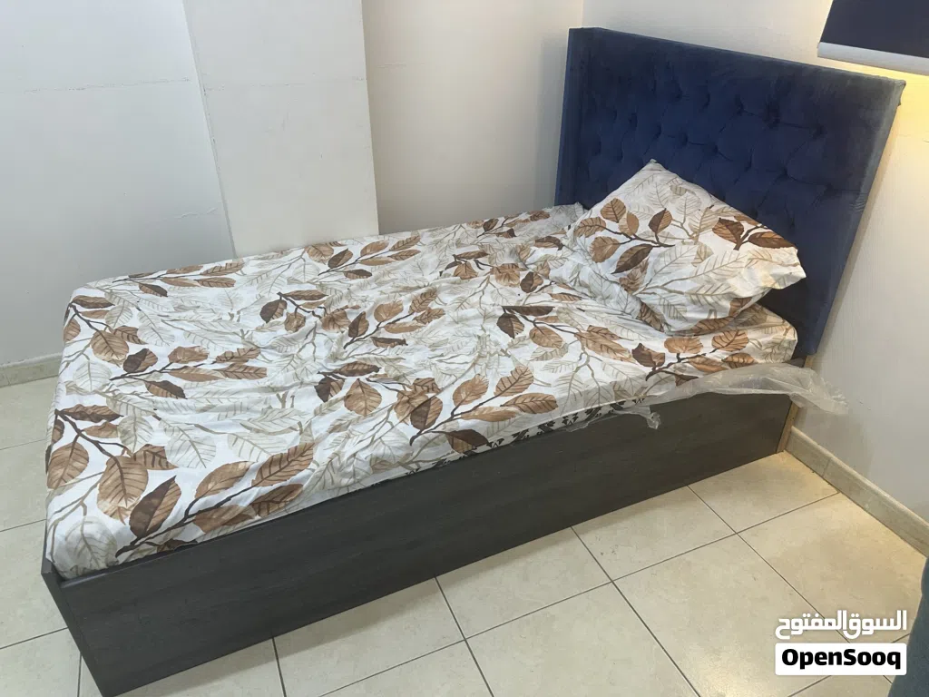Single bed with mattress for sale