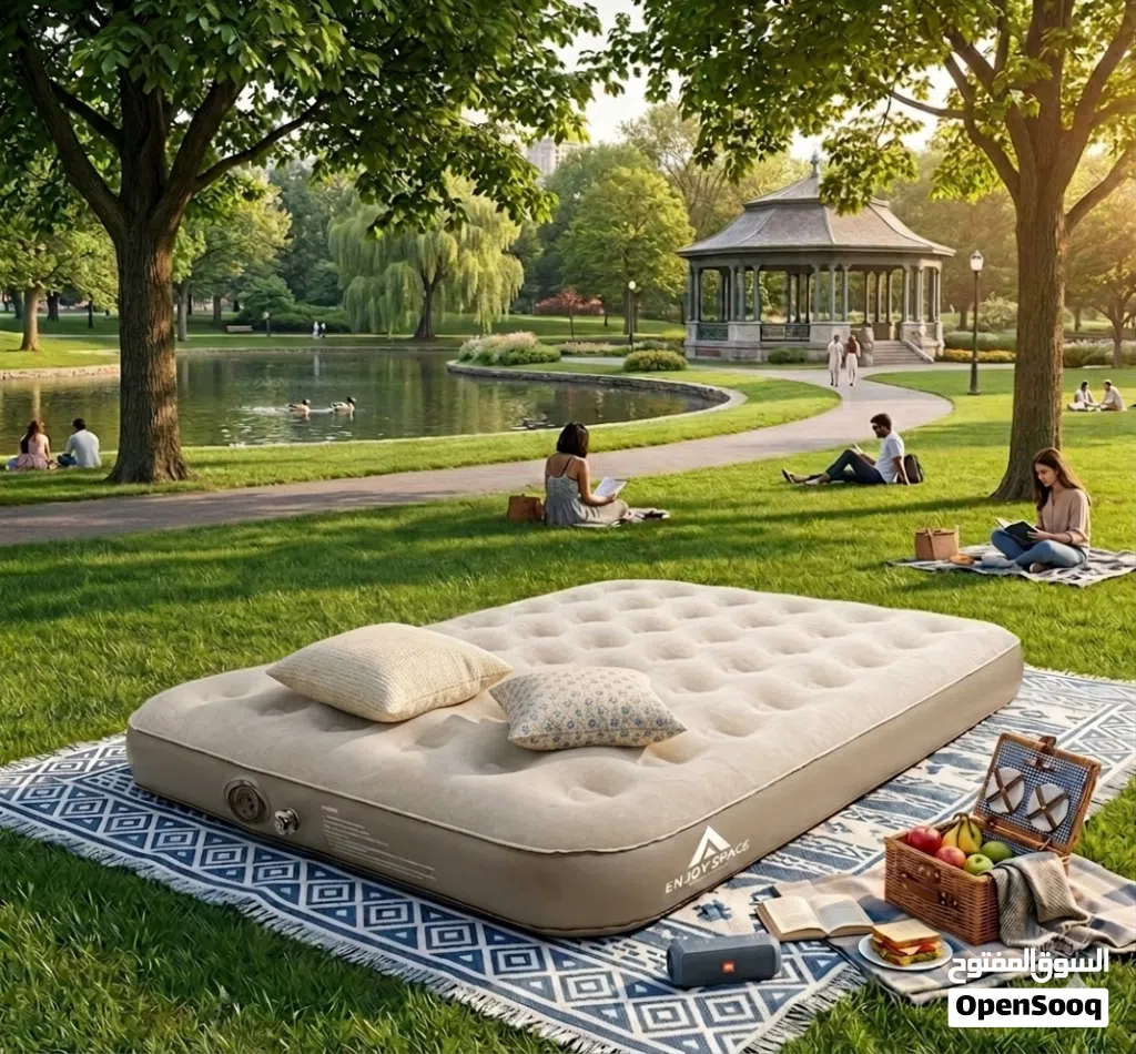 portable inflatable airbed features a built-in pump for quick and easy automatic inflation.