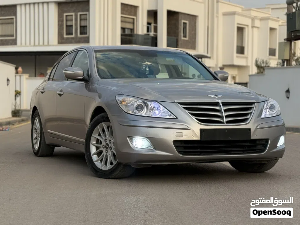 جينيسيس G70
