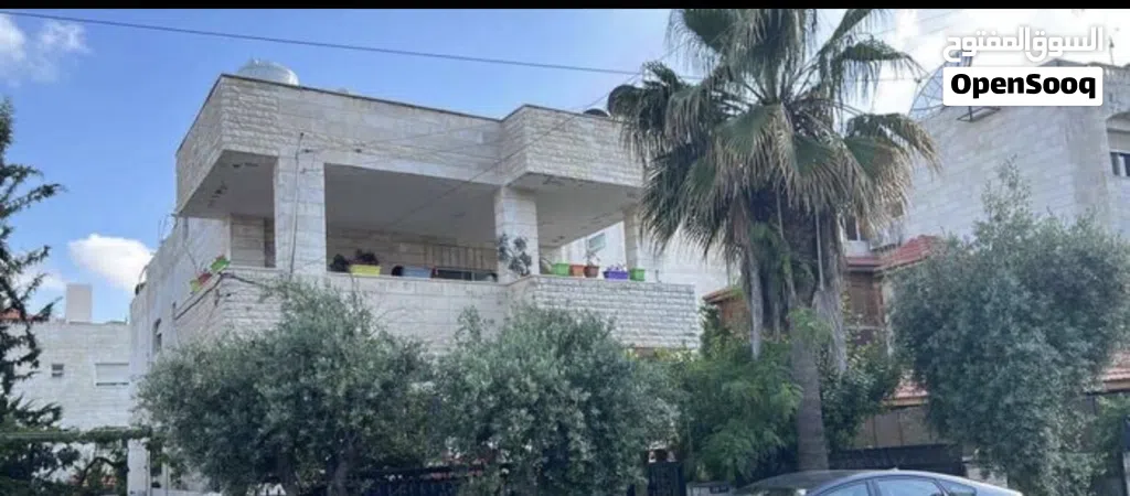 فيلا مستقلة للبيع في خلدا على مساحة ارض 608 م طابقين منفصلات