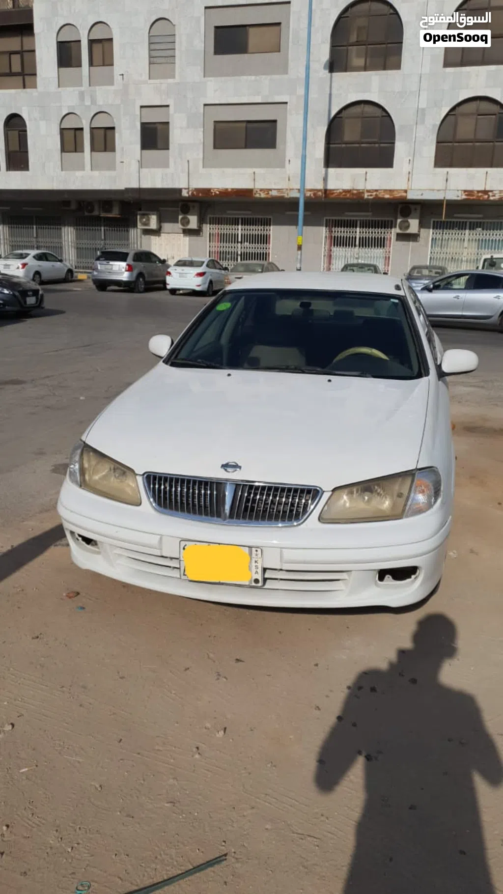 نيسان صني SV