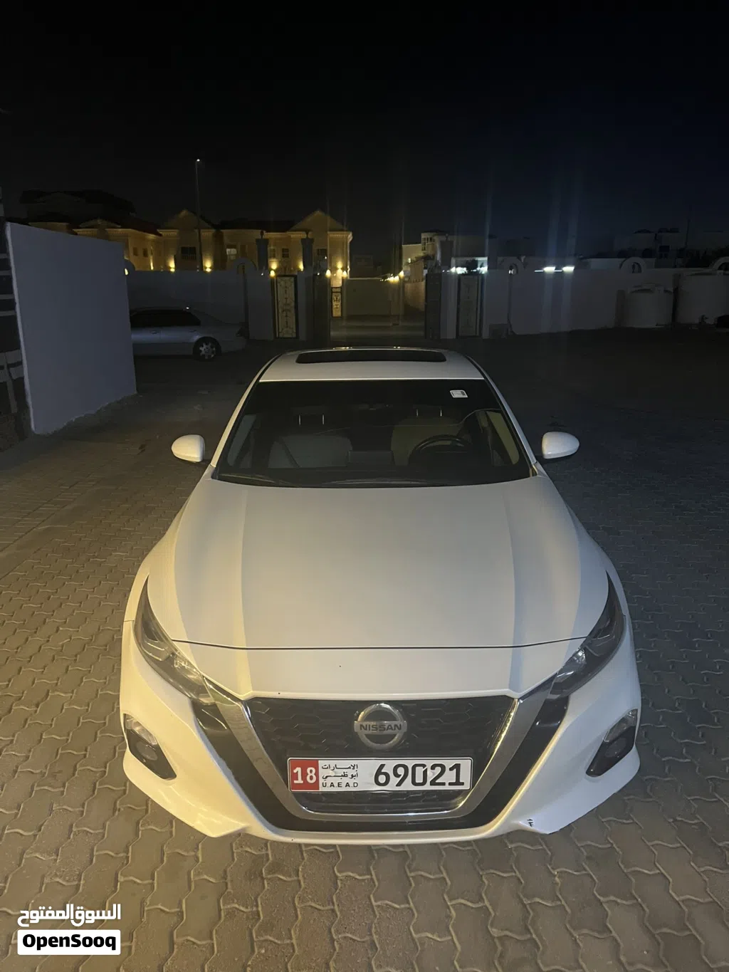 نيسان التيما SV