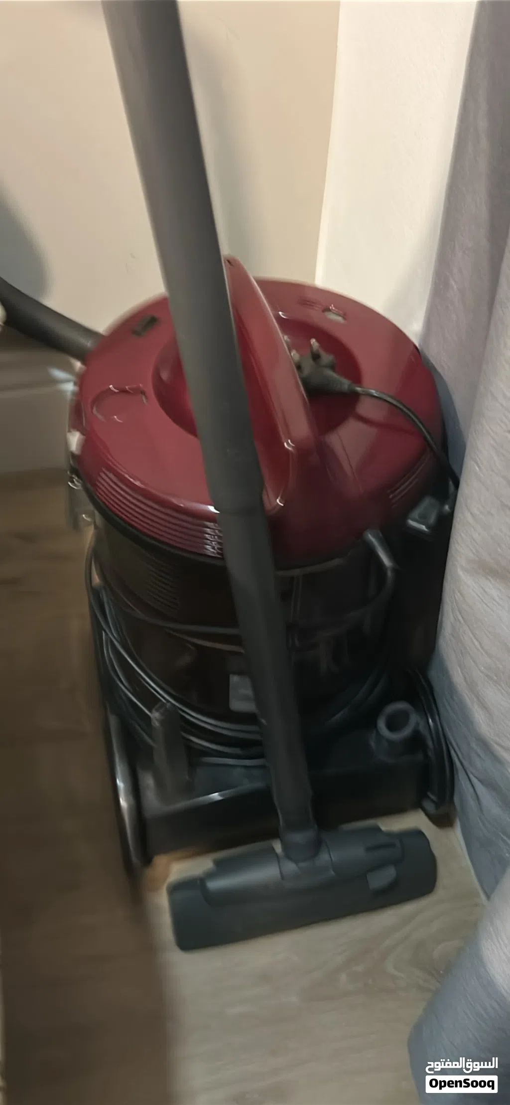 Hitachi heavy duty vacuum cleaner