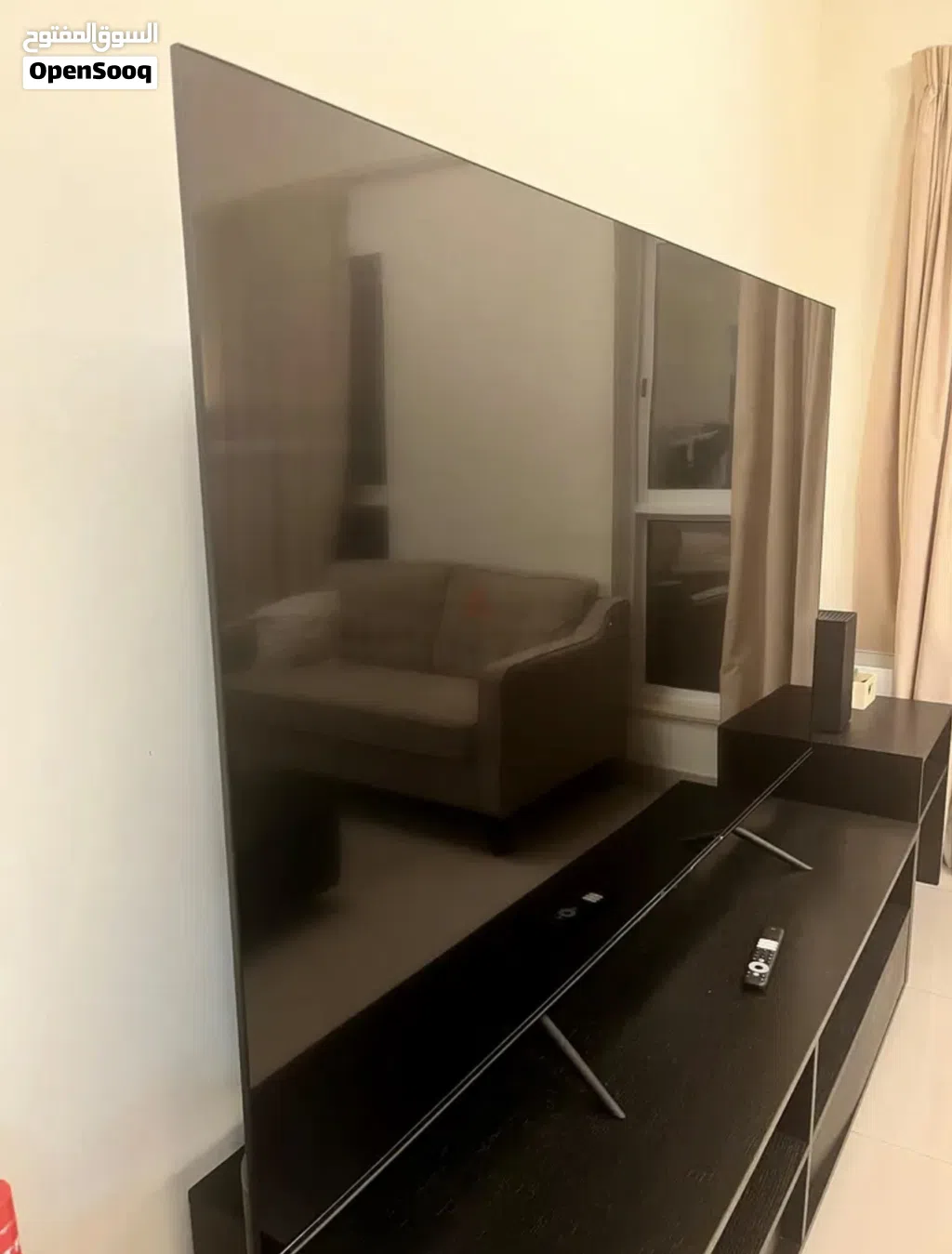 تلفاز TCL 85 بوصه