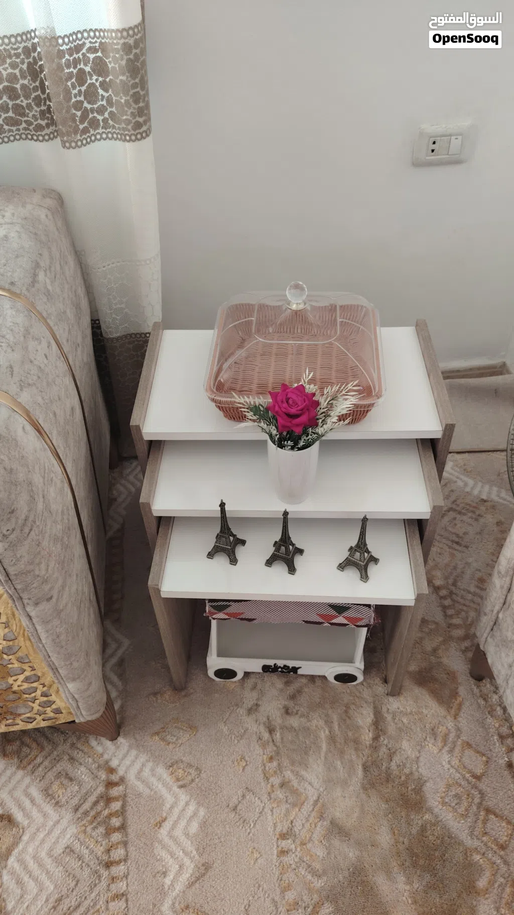 طاولة شاشة +طاولة وسط+سرفيس