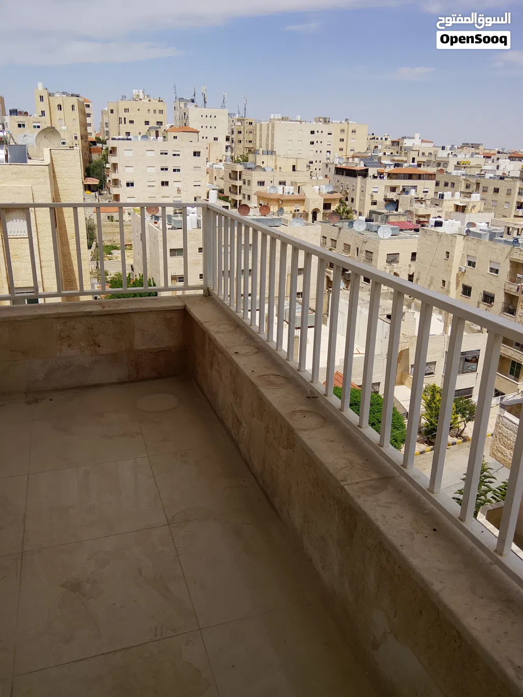 شقة للايجار فارغة من المالك مباشره للعرسان فقط