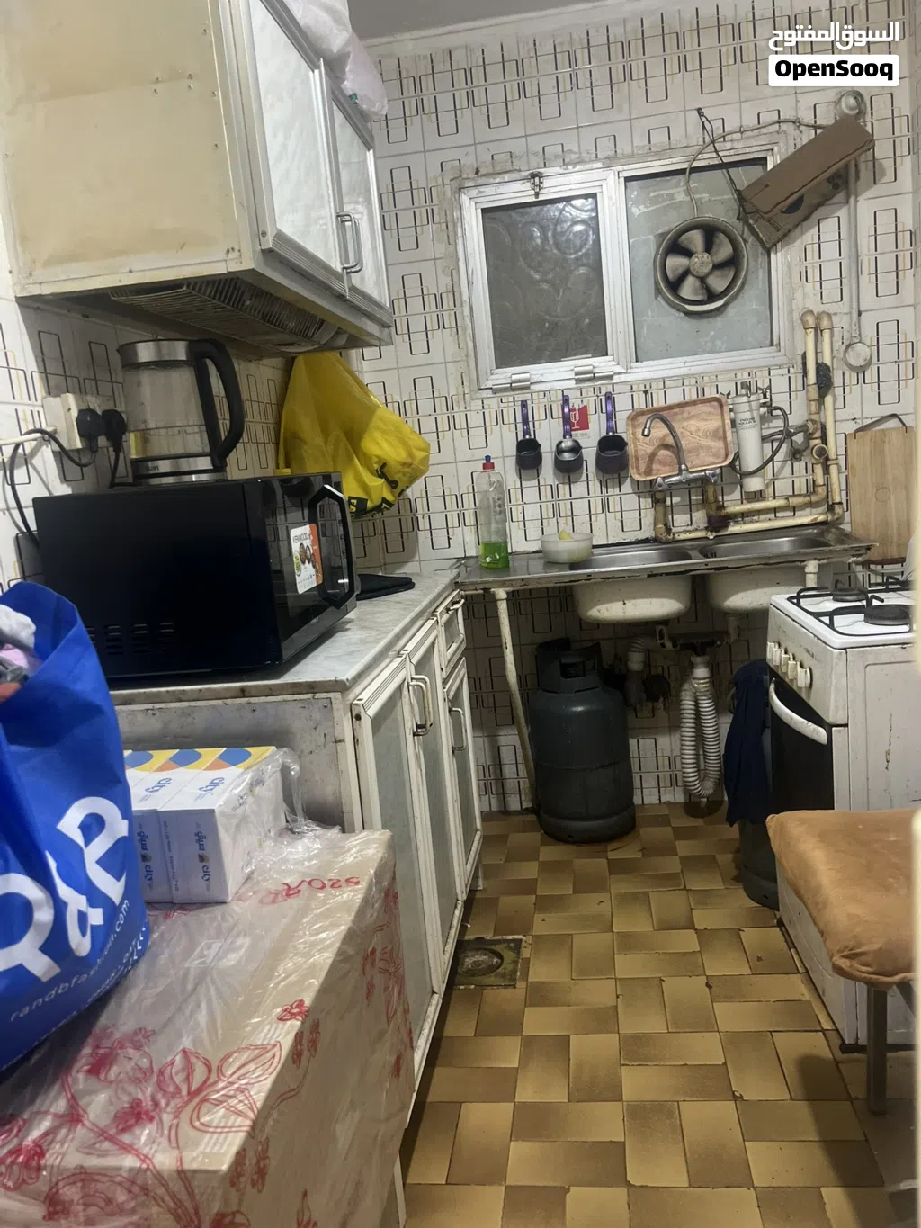 استوديو للإيجار