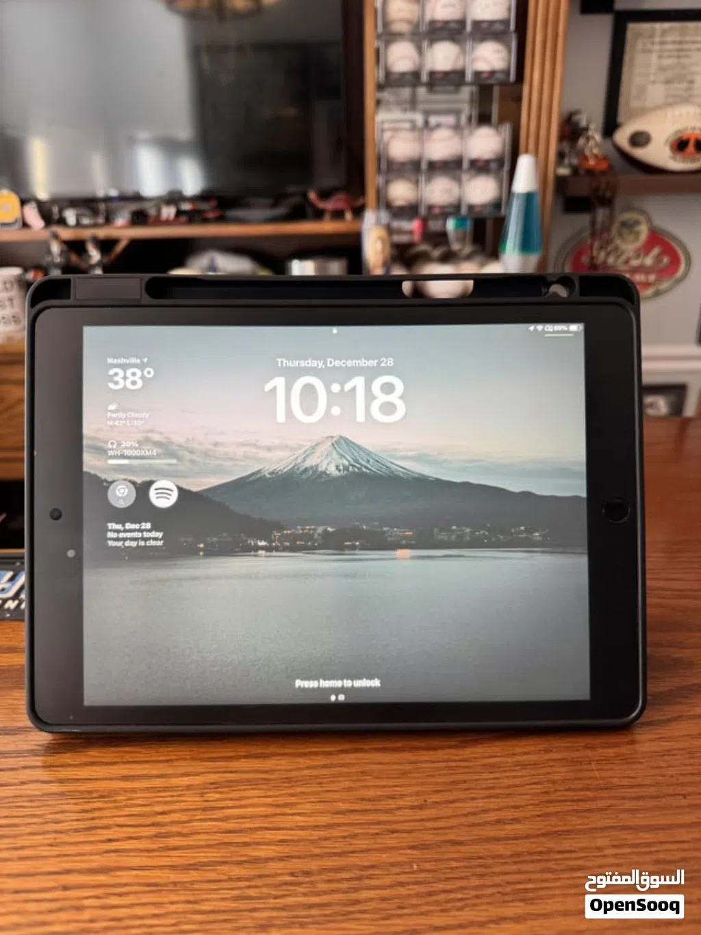 عندي آيباد 9 جيل، يدعم iOS 26.5 ويشغّل ببجي HDR و60 فريم. وأبدّله مع آيباد أندرويد إذا مناسب.