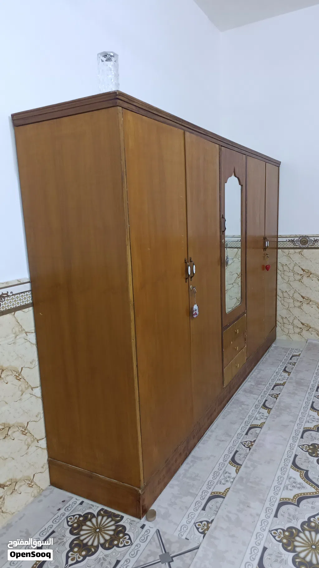 كنتور ملابس مستعمل