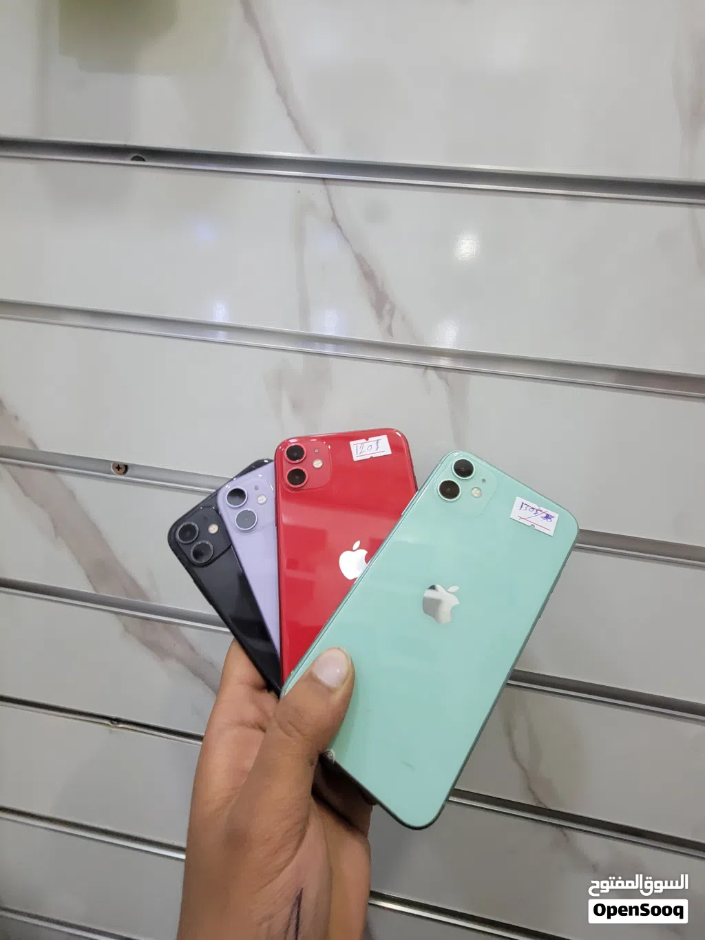 ايفون 11. ذاكره 64G