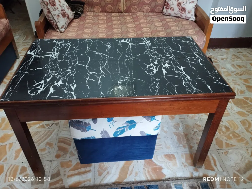 اثاث منزلي عدد 2 كنبه وطرابزه
