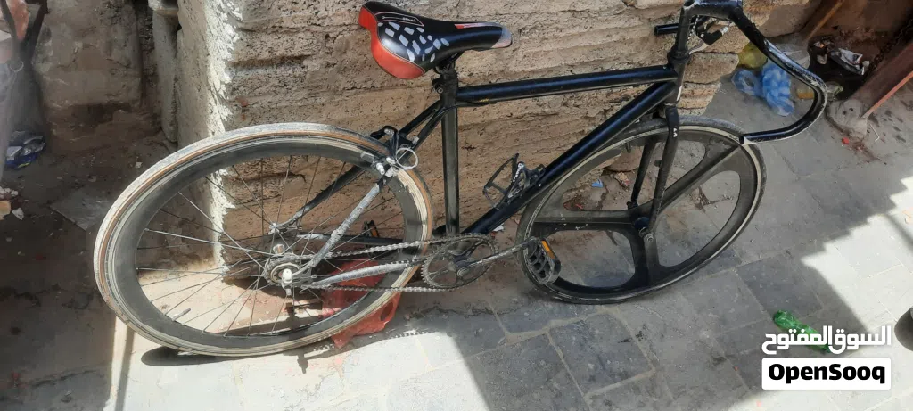 سيكل سباق مستعمل نظيف سريع
