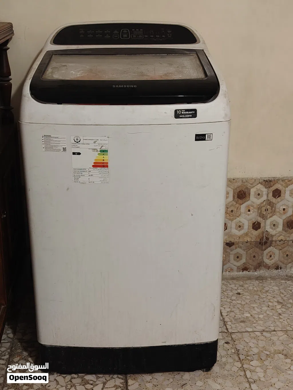 غساله سامسونك للبيع جديده استعمال اقل من8اشهر . سعرهه 200 الف.. غسالة ملابس