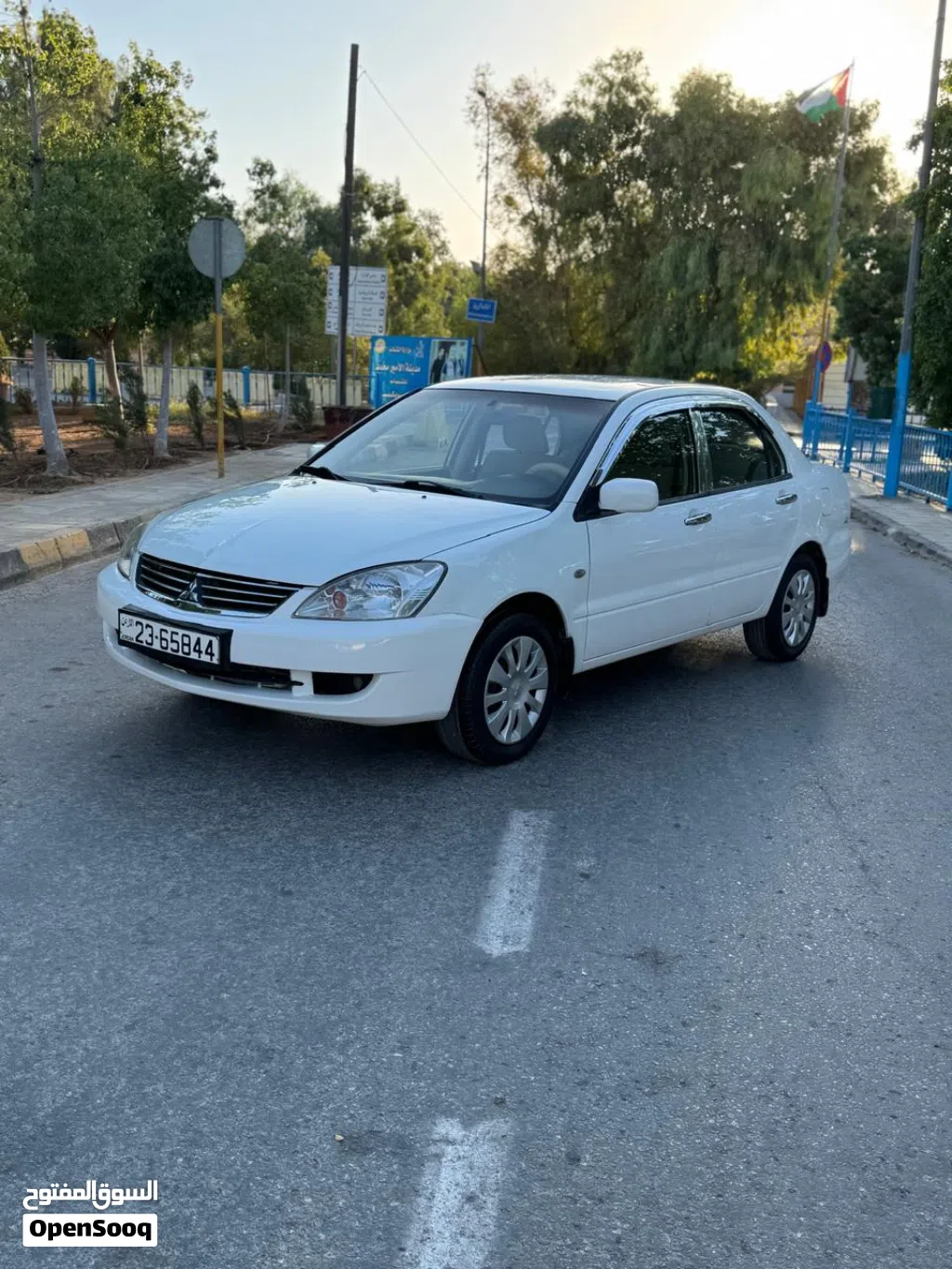 Mitsubishi Lancer Standard