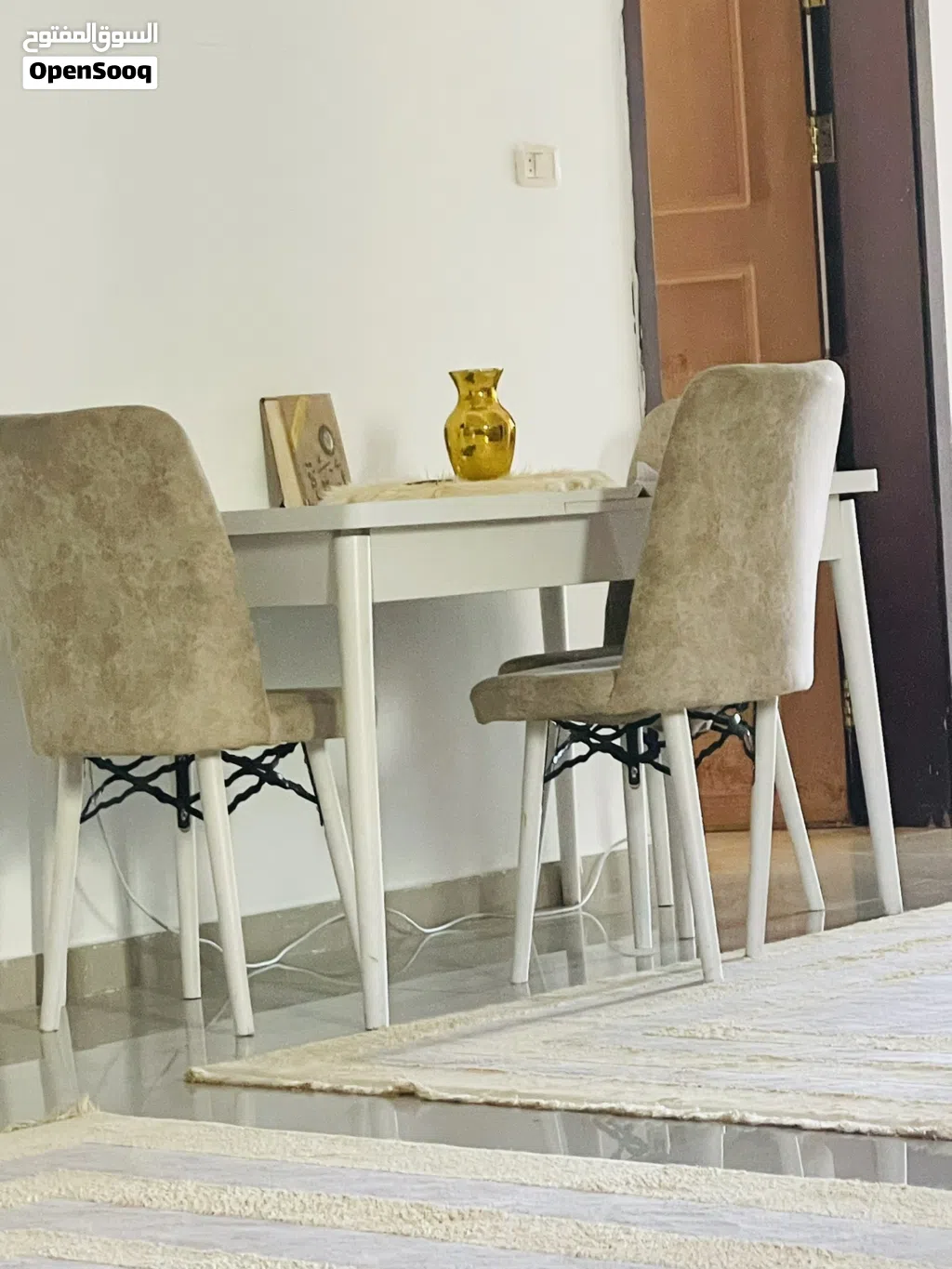 طاوالات اكل