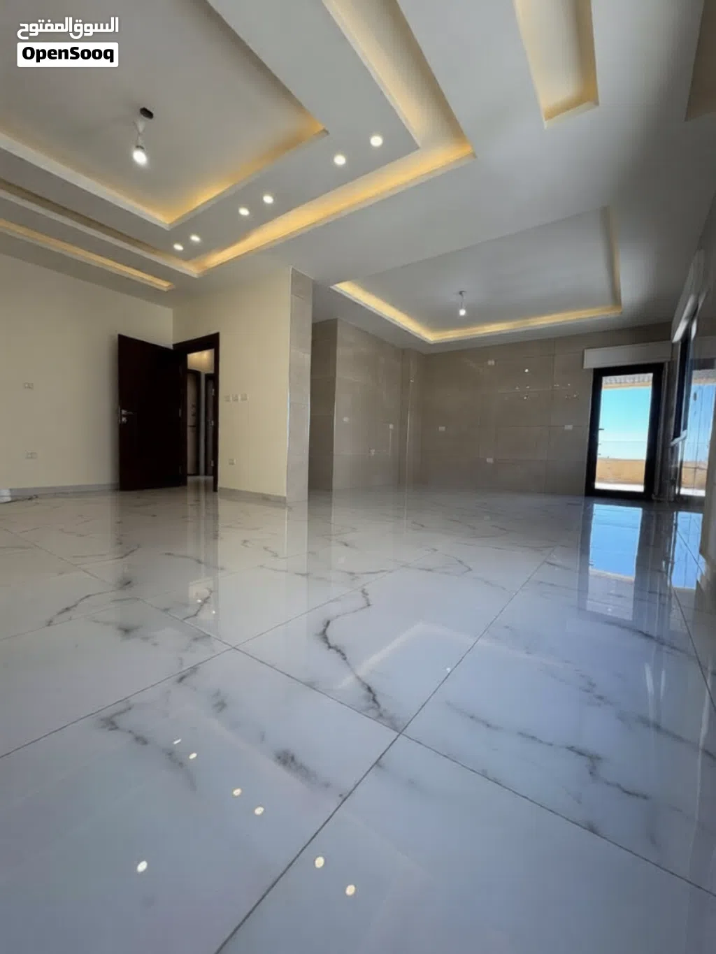 شقة للايجار جديدة لم تسكن على طريق المطار