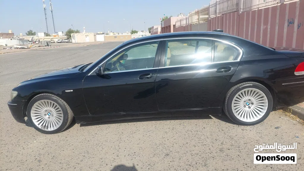 بي ام دبليو الفئة 7 730