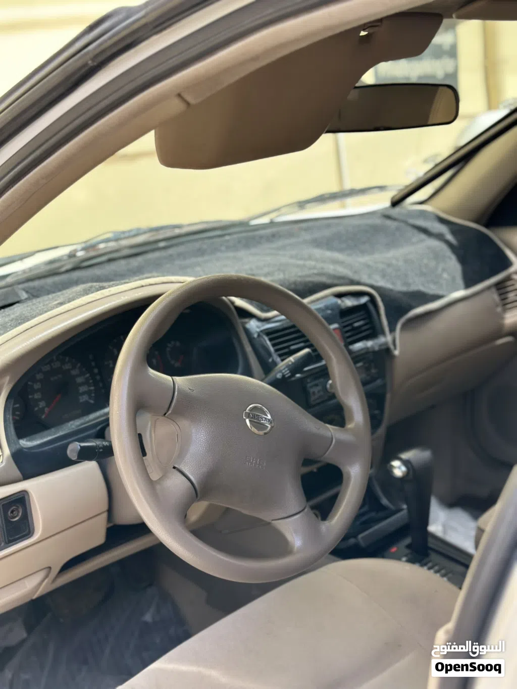 نيسان صني Standard
