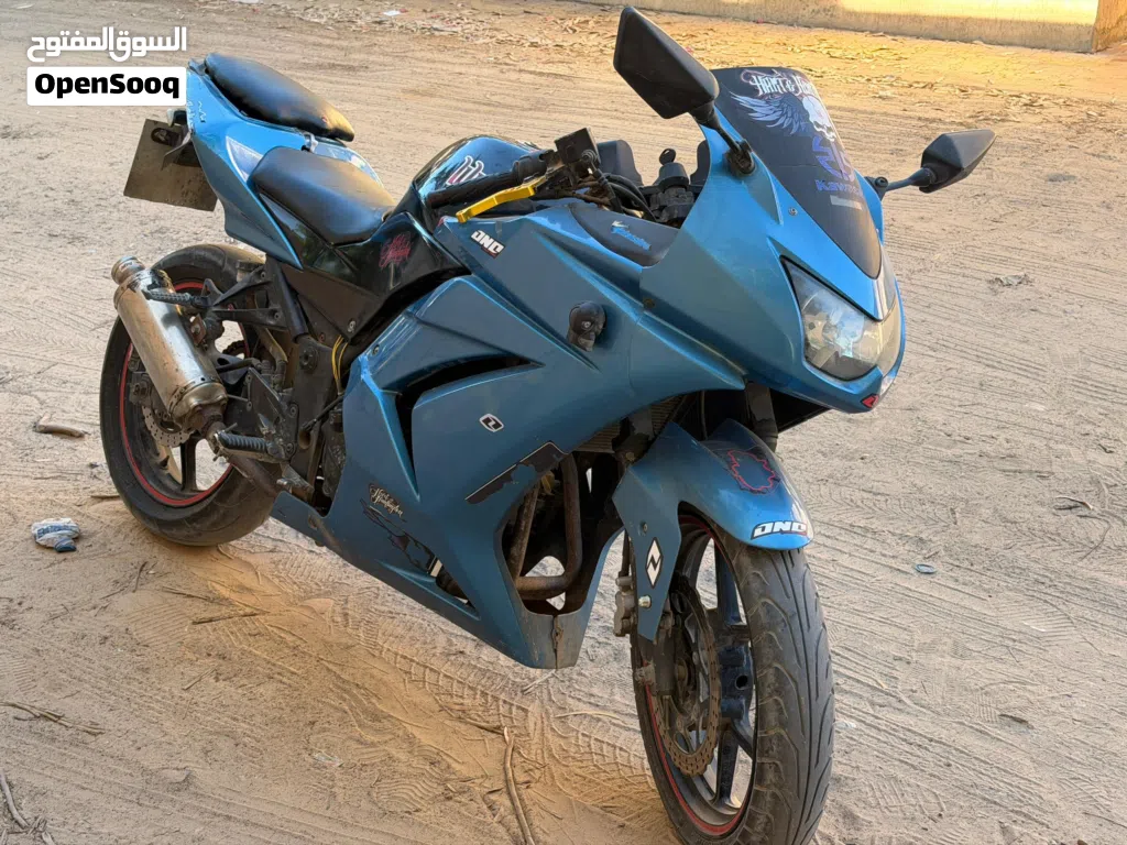 كاواساكي Ninja 300