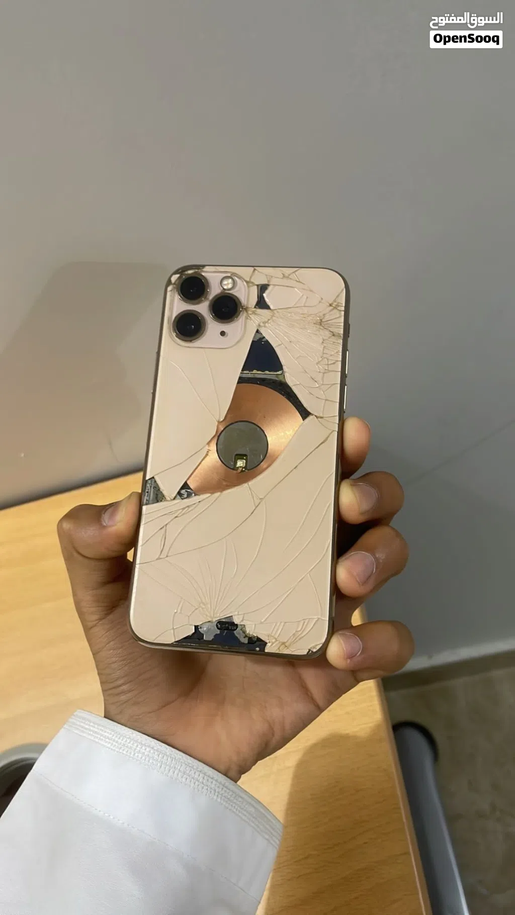 ايفون 11 برو نضيف