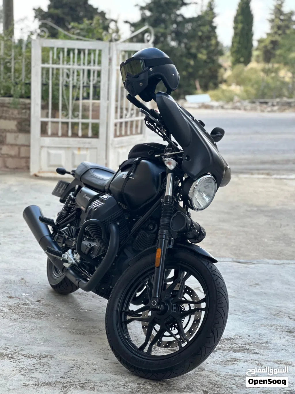 Moto Guzzi V7 III Stone