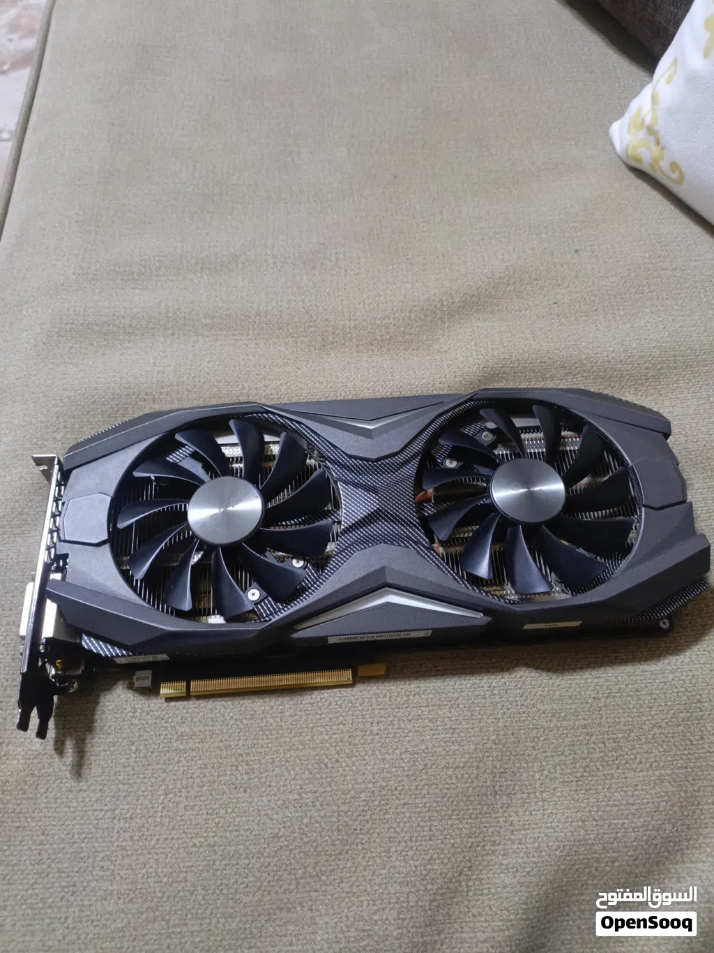 كرت oc 1070 8gb نسخة zotac ممتاز الالعاب و الشغل العالي
