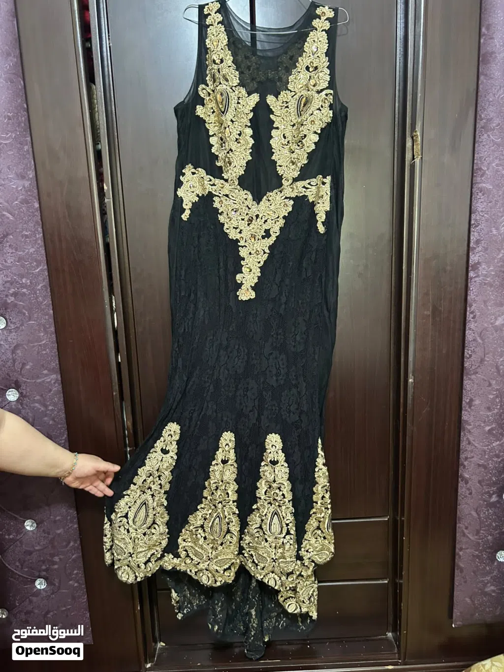 فساتين لبسه واحده