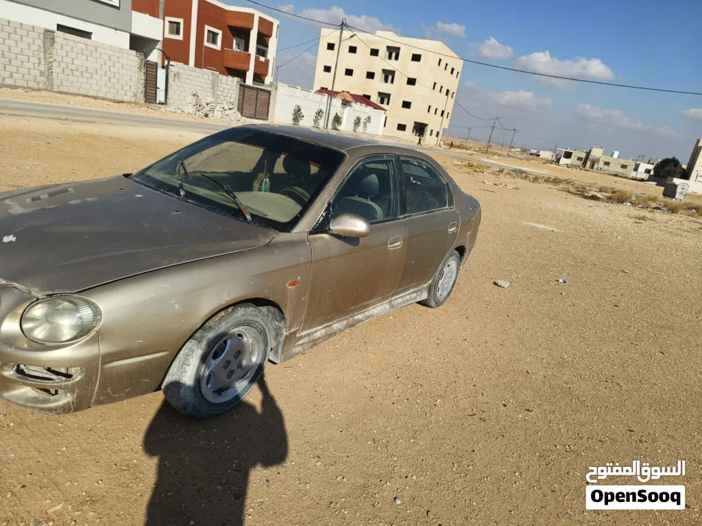 Kia Shuma