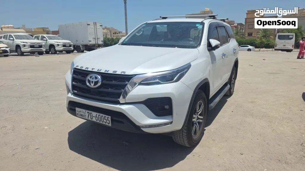 Toyota Fortuner Standard