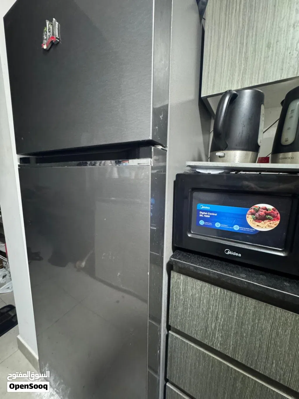 LG REFRIGERATOR 1.5 METER HIGHT LIKE NEW