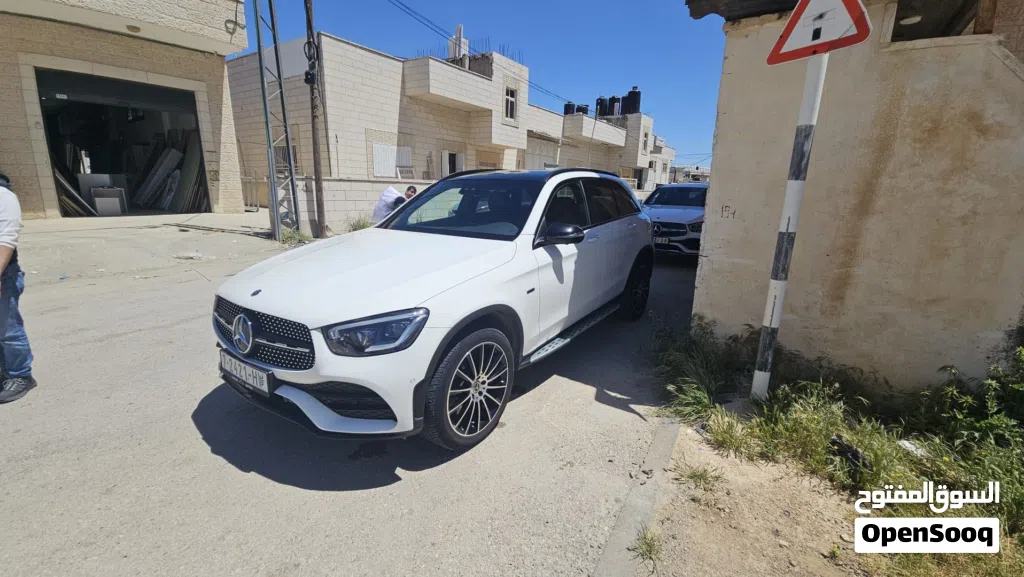 مرسيدس بنز الفئة-GLC GLC 300e