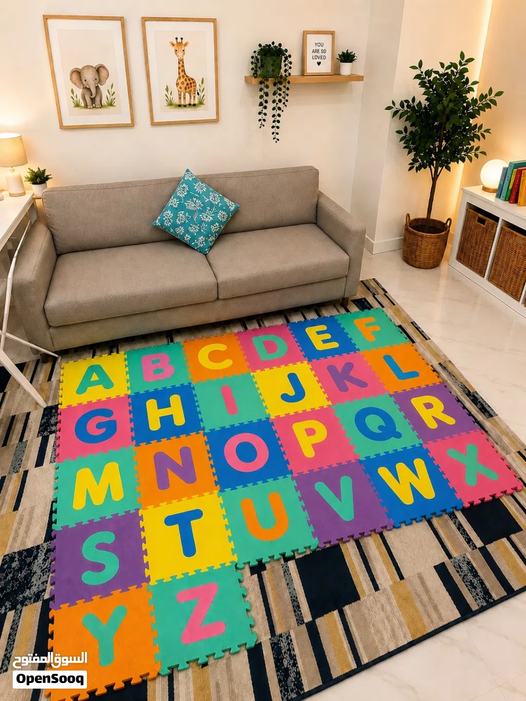 Almost New Alphabetic Puzzle Mat سجادة احرف للاطفال بحالة جديدة تقريباً للبيع بدواعي السفر