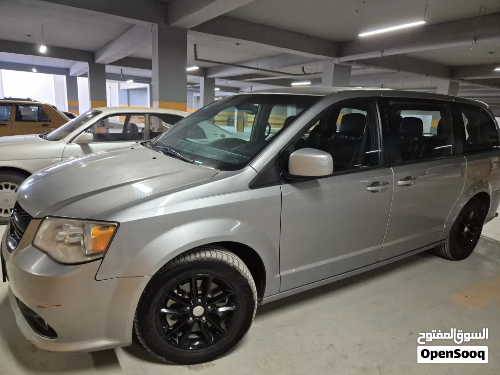 Dodge Caravan SXT Plus