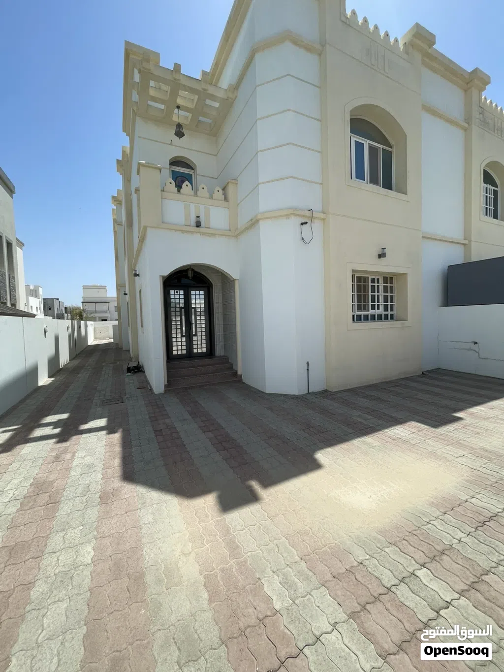 فيلا للإيجار منطقه المعبيلة الجنوبية Villa for rent in Al Maabilah South area
