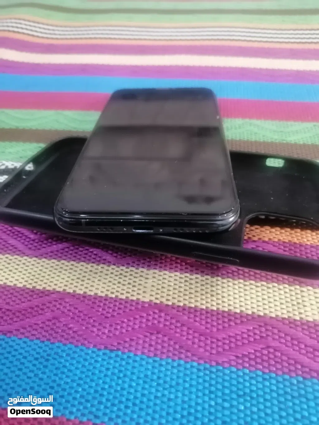 هاتف ايفون 11 برو مساحة 256 نظيف..