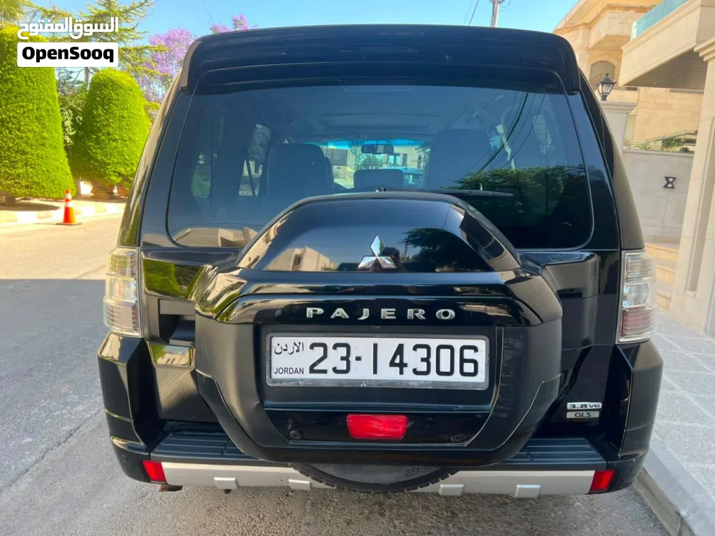 Mitsubishi Pajero GLS