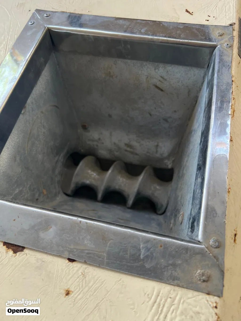 برادات وعارضة كيك مبردة